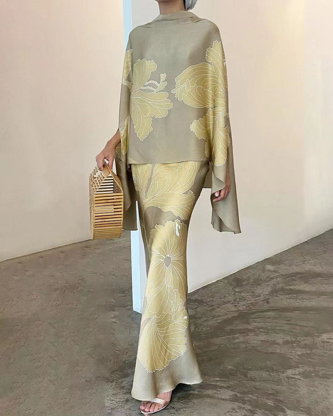 Thalia | Women Knitted Co-Ord Set Botanical Print Kimono Top Skirt — Gold