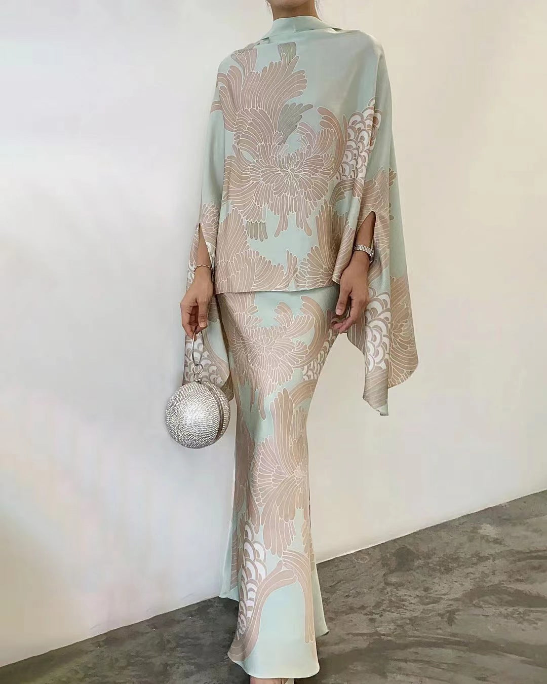 Thalia | Women Knitted Co-Ord Set Botanical Print Kimono Top Skirt — Champagne