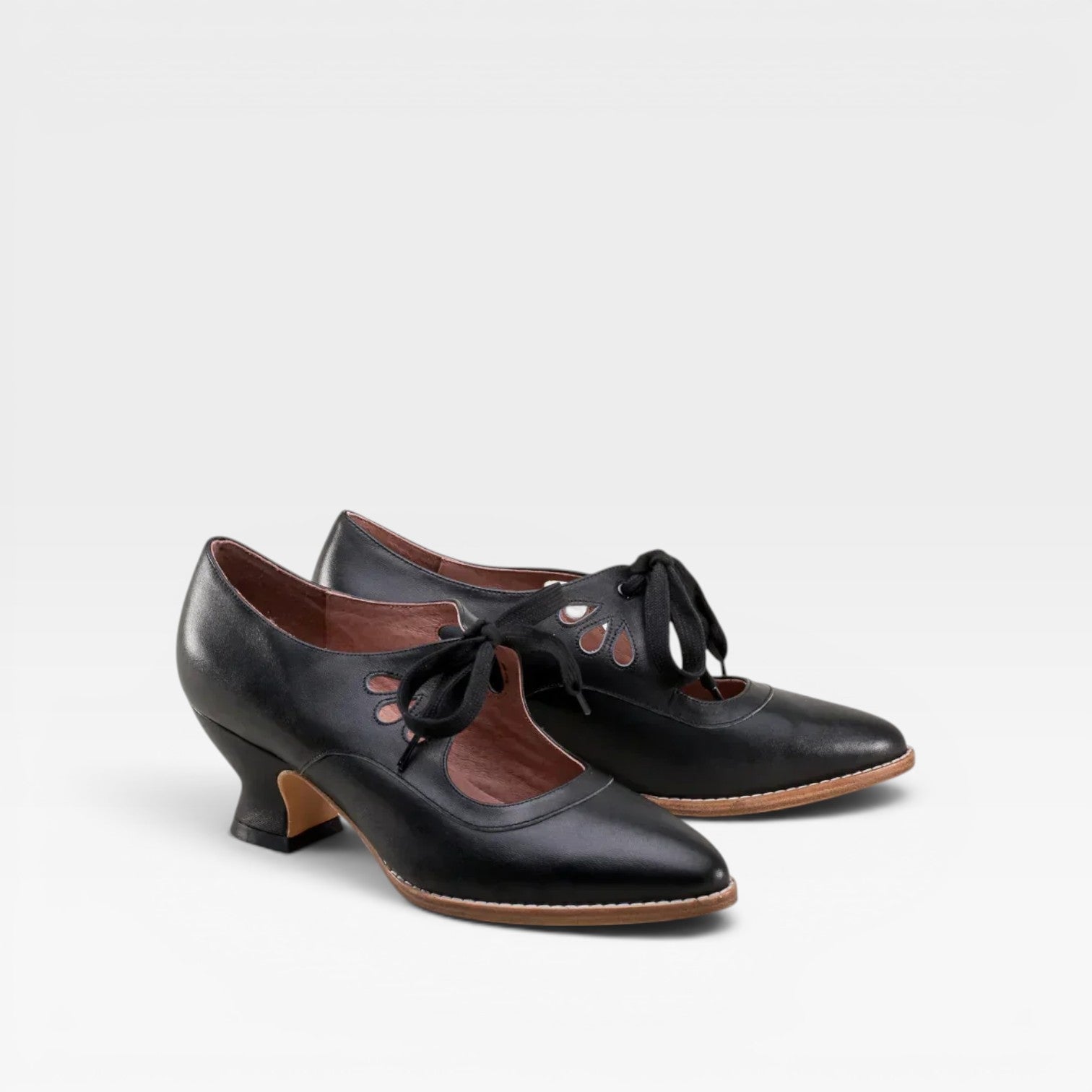 Tatiana | Silver Low Heel Lace-Up Pumps Vintage Leather Heels