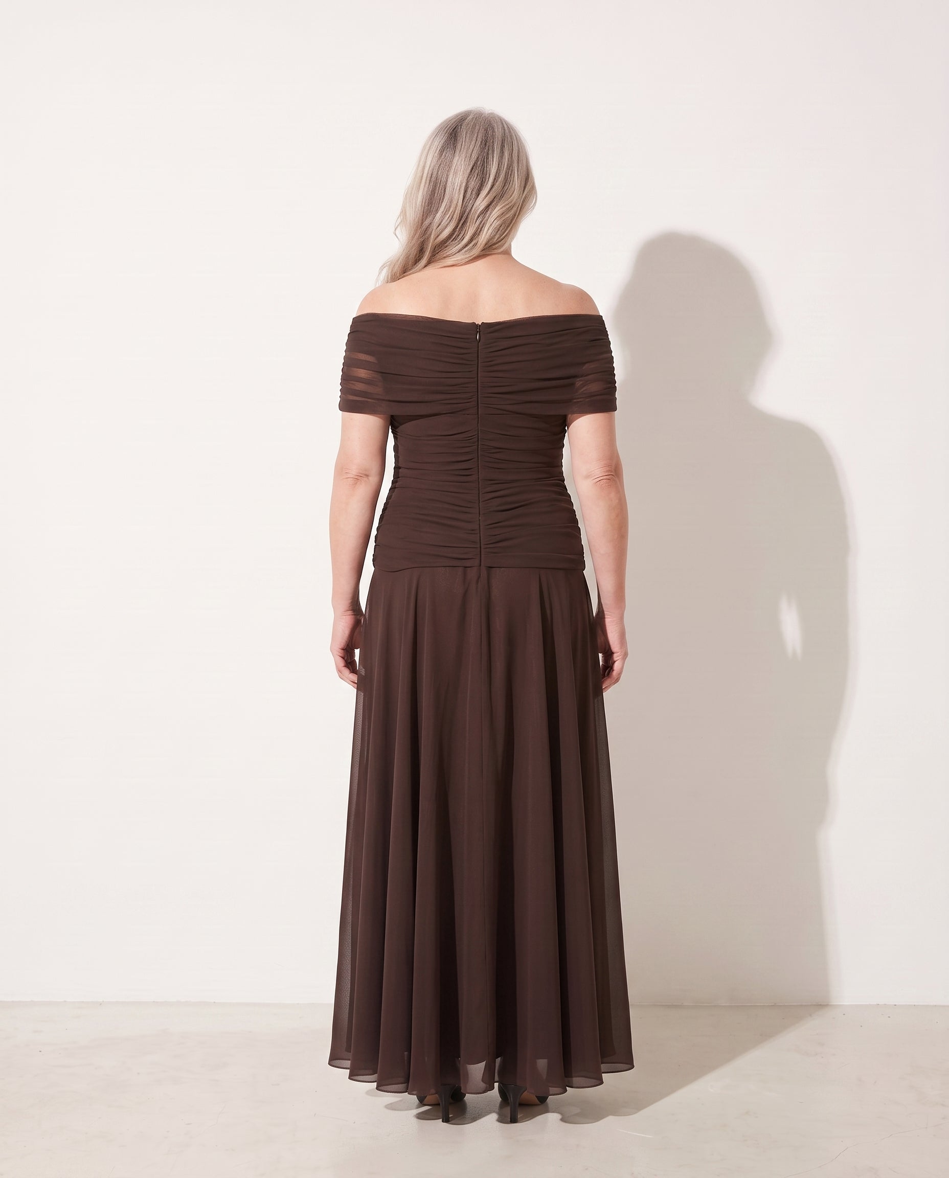 Genevieve | Bebe Off-Shoulder Ruched Dresses Evening Wear — achterkant