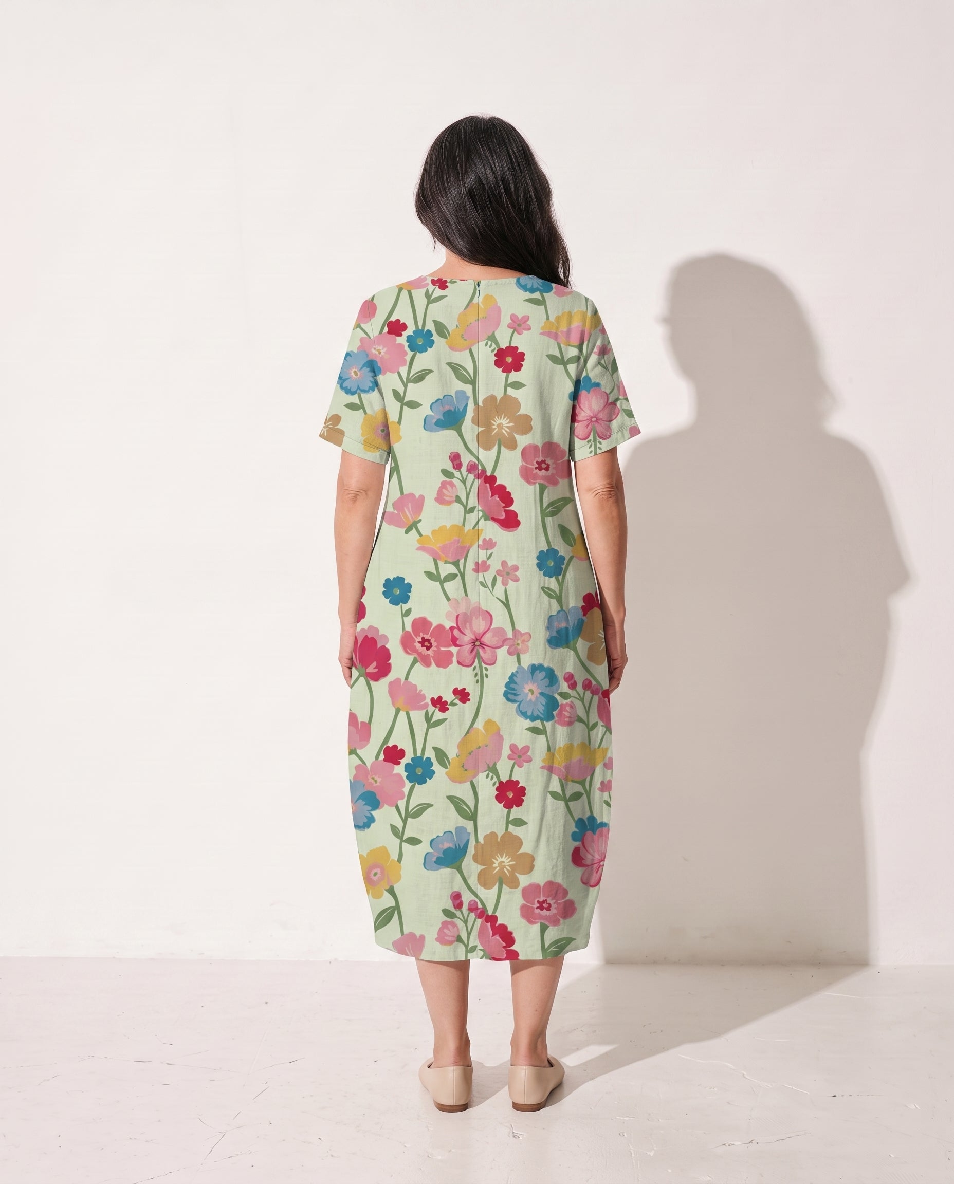 Camille | Long Sleeve Floral Midi Dress For Summer Days — achterkant