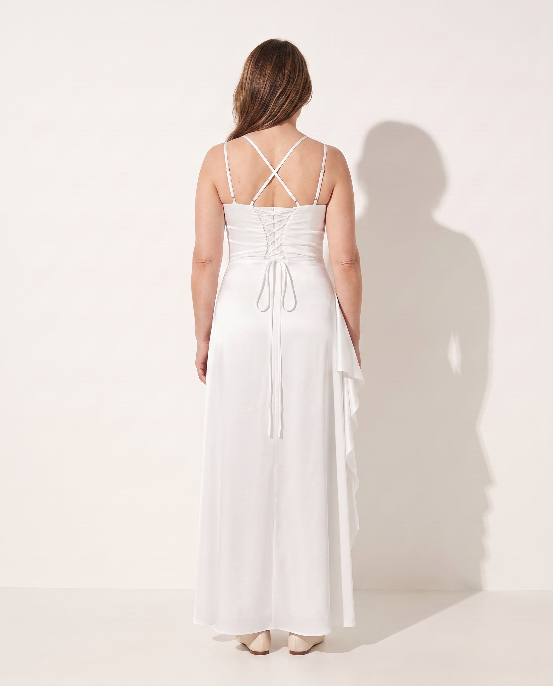 Evangeline | Plus Size Evening Dresses Draped Satin Maxi Split — achterkant