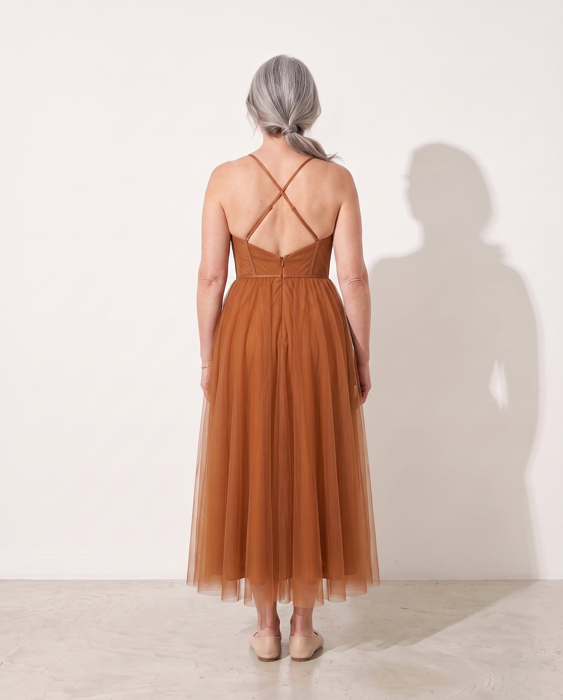 Edith | Elegant Midi Dresses For Women - Wedding Guest — achterkant