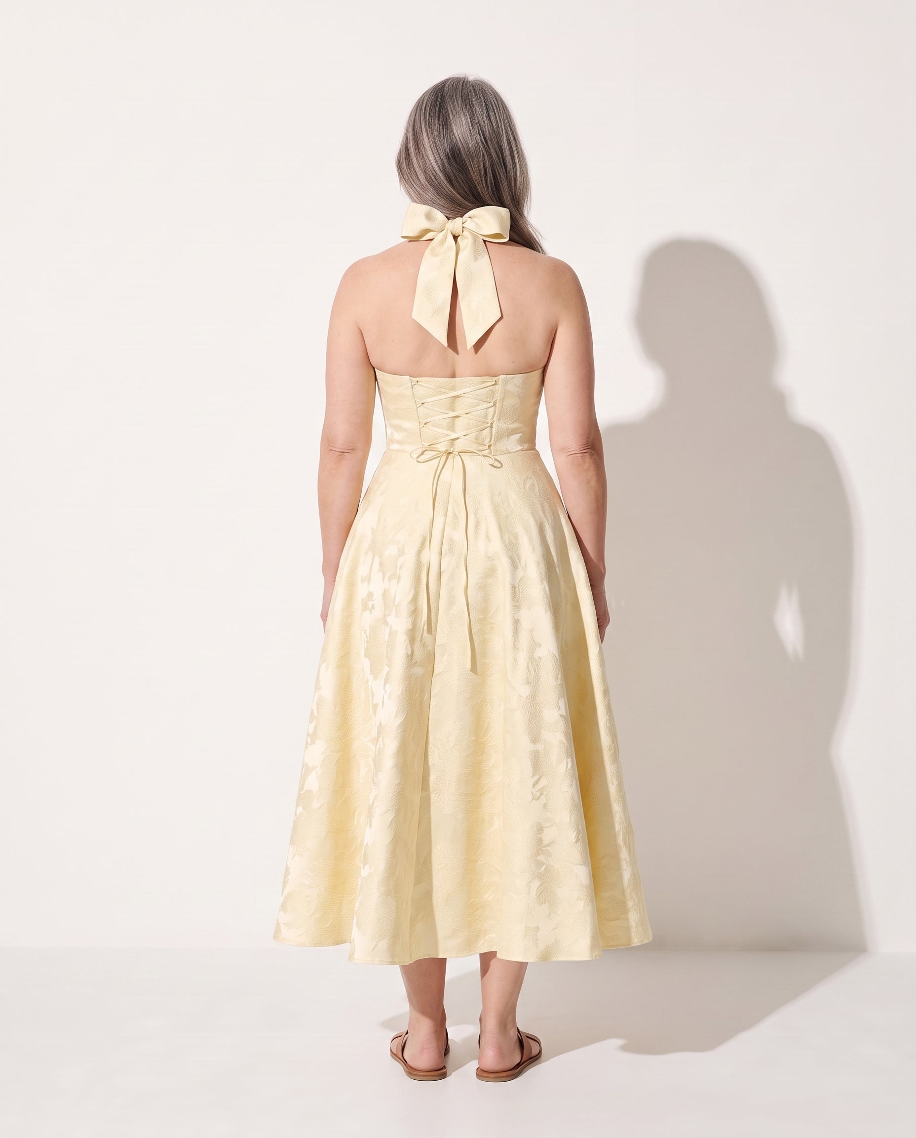 Honorine | Velvet Plunge Neck Midi Dress Occasion Fit Flare — achterkant