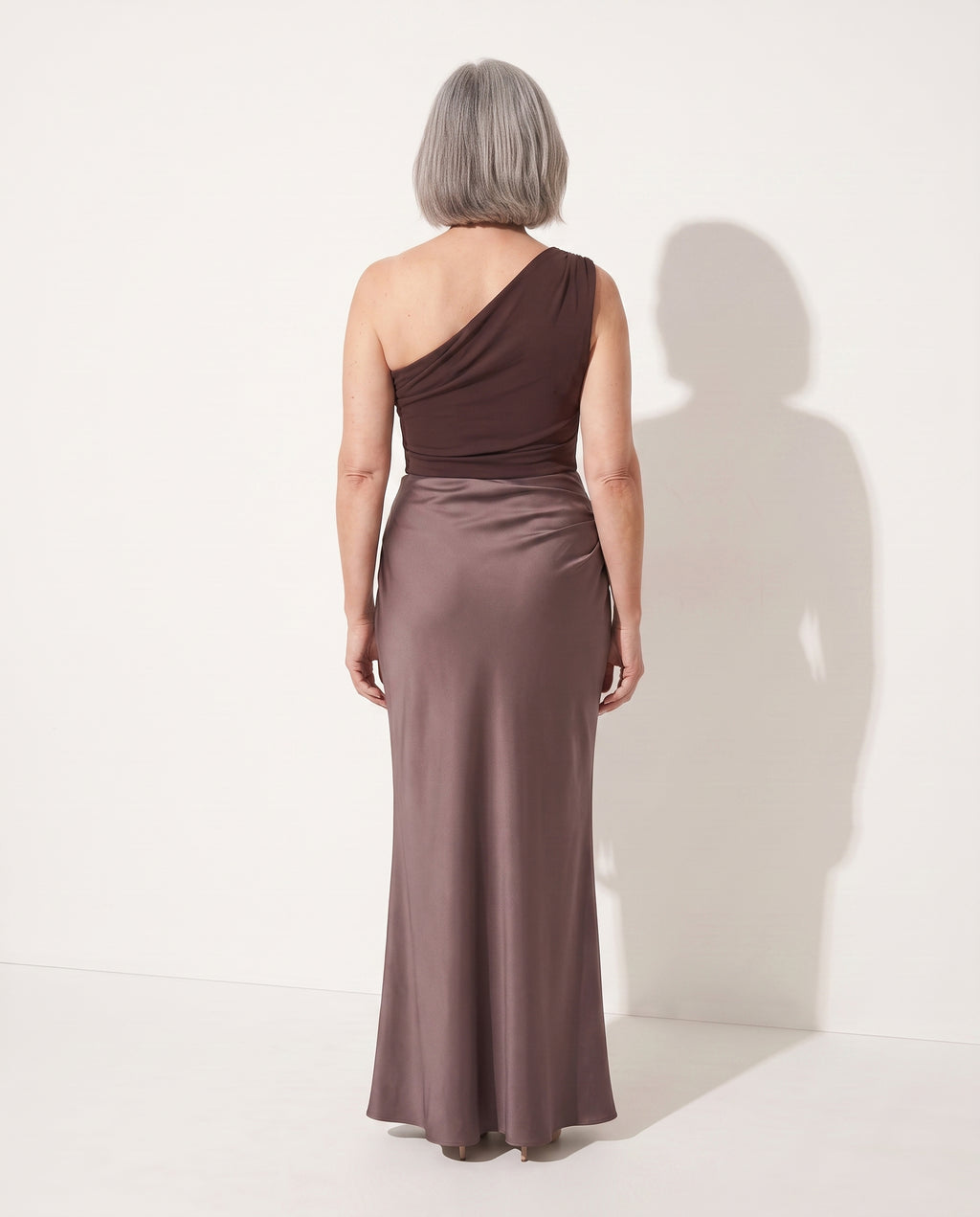 Isolde | Long Sleeve Satin Maxi Wedding Guest Dress — achterkant
