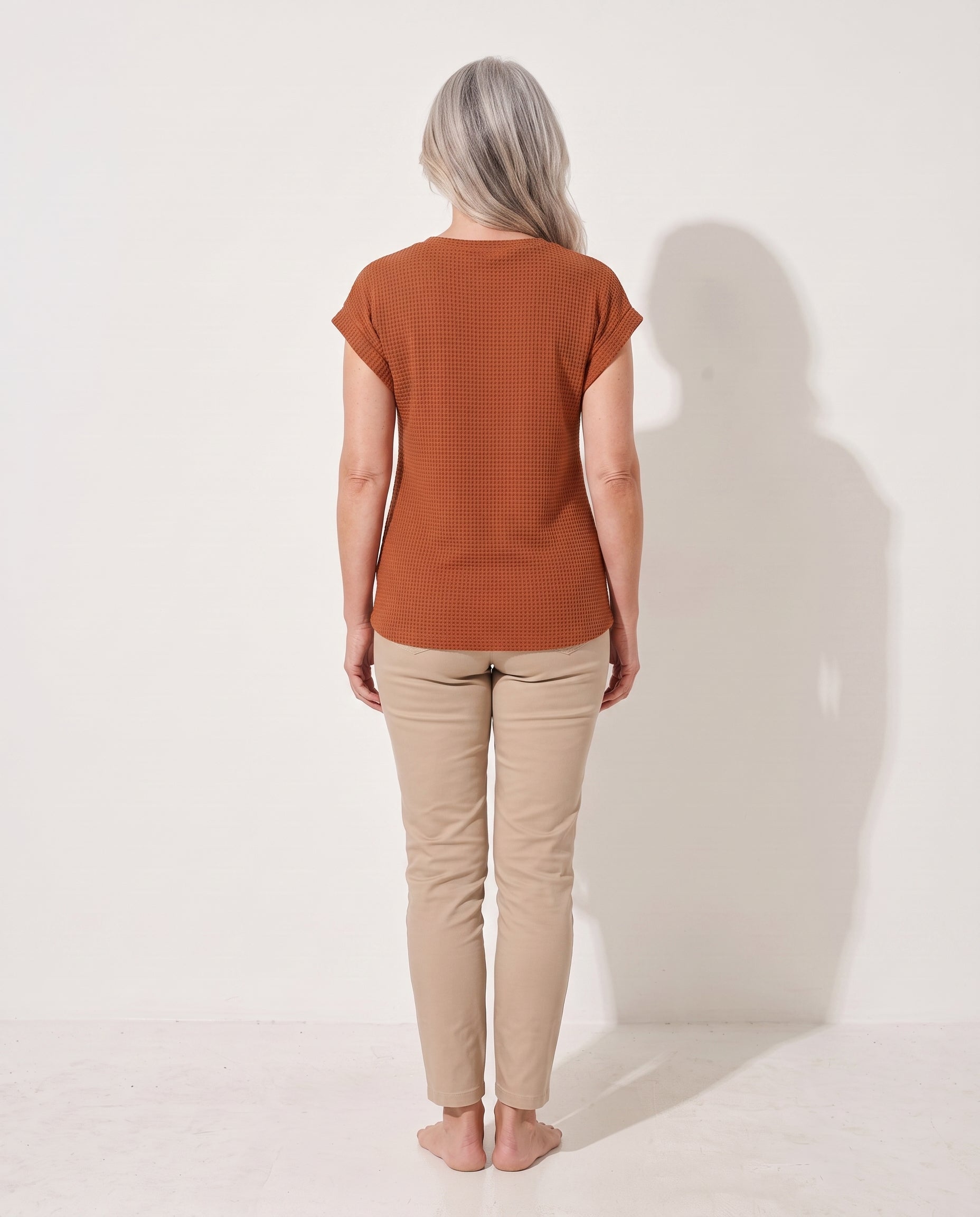 Persephone | Waffle Knit Sweater Tee Everyday Layering — achterkant