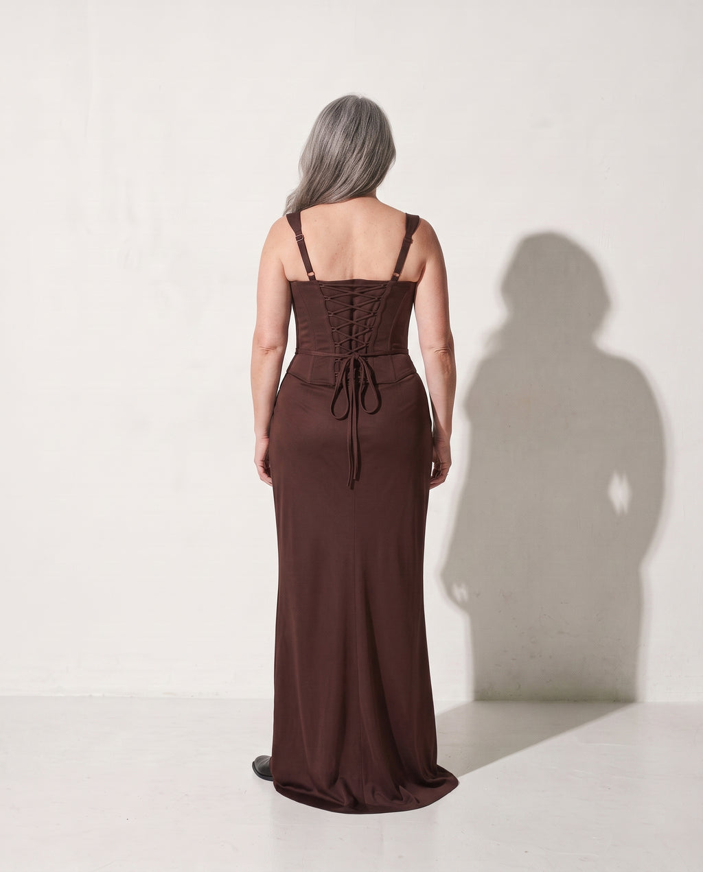 Rosanna | Square Neck Bodycon Maxi Winter Wedding Guest Dress — achterkant