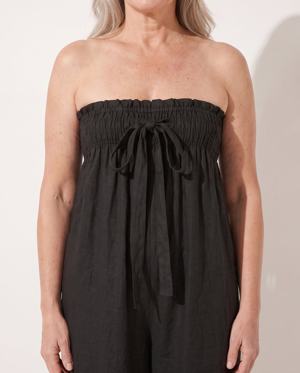 Verena | Strapless Wide Leg Linen Bandeau Jumpsuit — detail