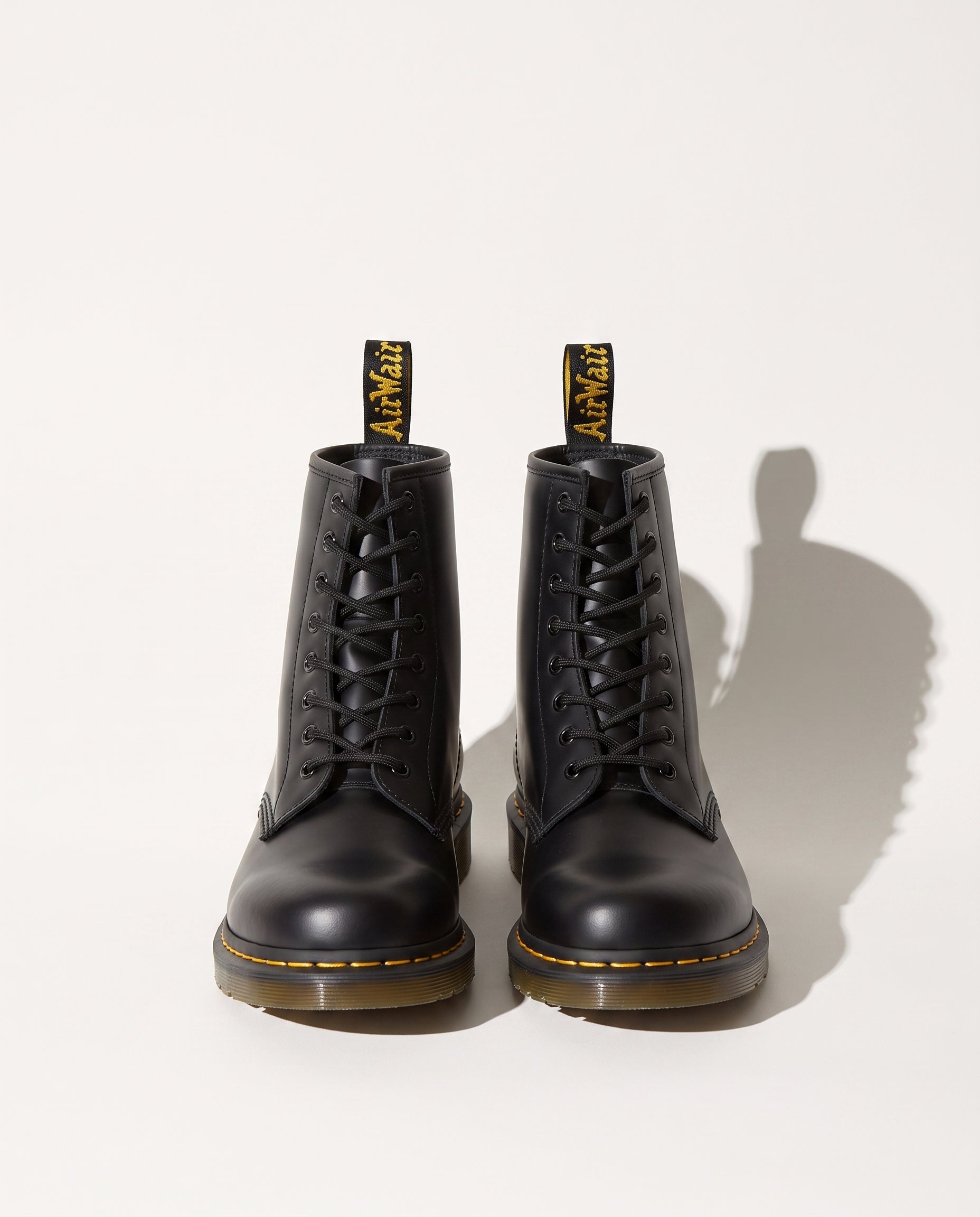 Violaine | Womens Leather Motorcycle Combat Boots Lace Up — voorkant