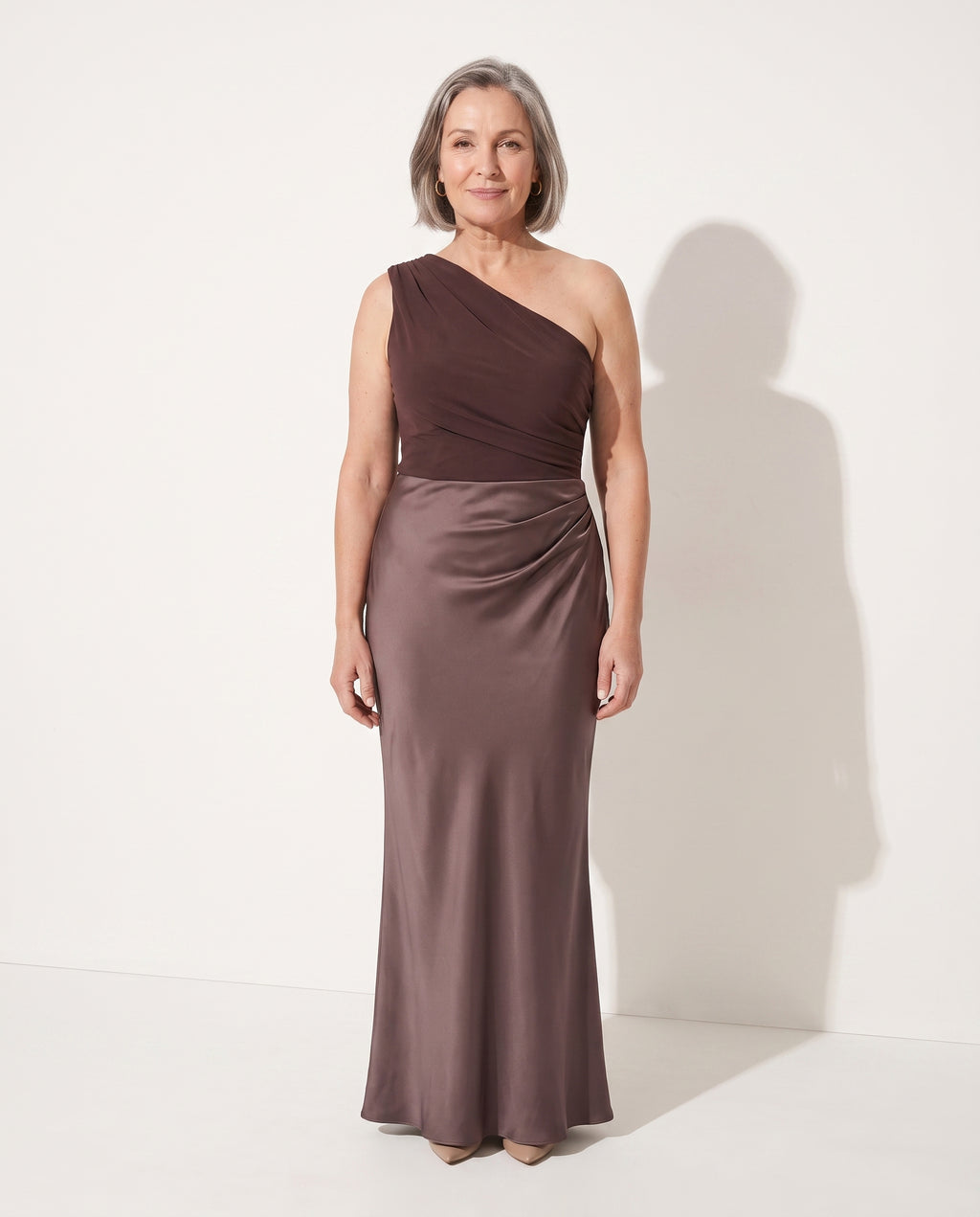 Isolde | Long Sleeve Satin Maxi Wedding Guest Dress — voorkant