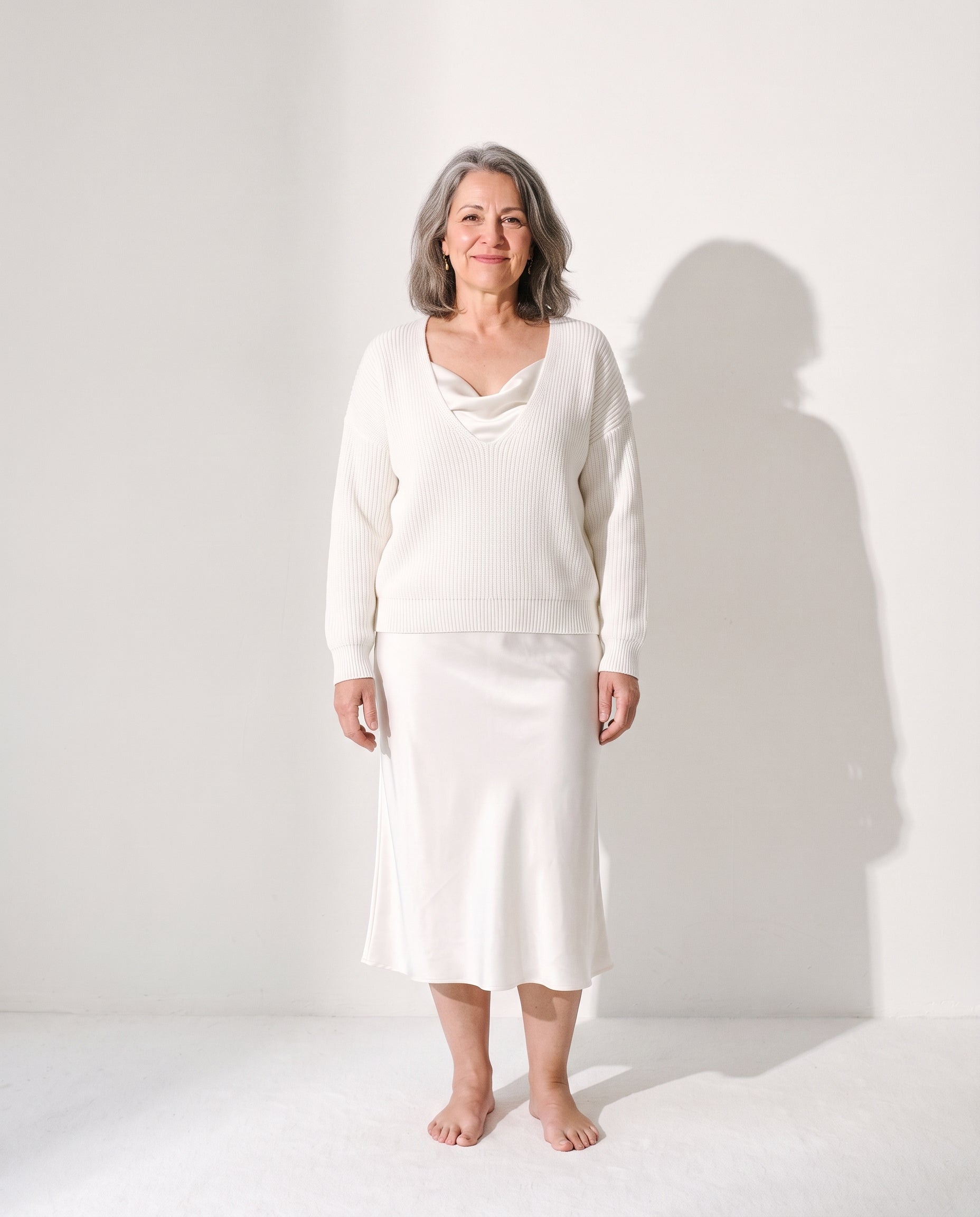 Lucienne | Satin Midi Dress With Coordinating Knit Sweater — voorkant