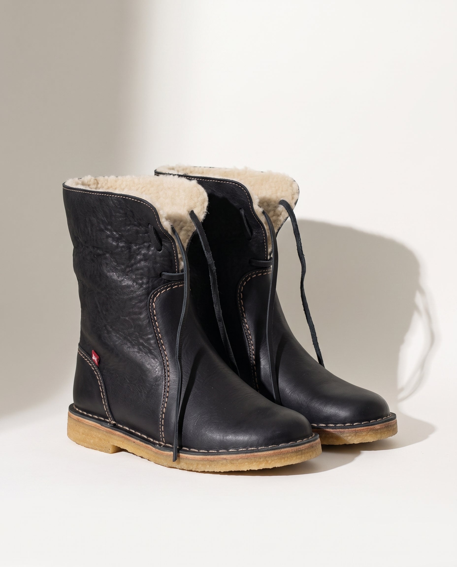 Ingrid | Warm Faux Fur Shearling Winter Boots Mid-Calf — voorkant