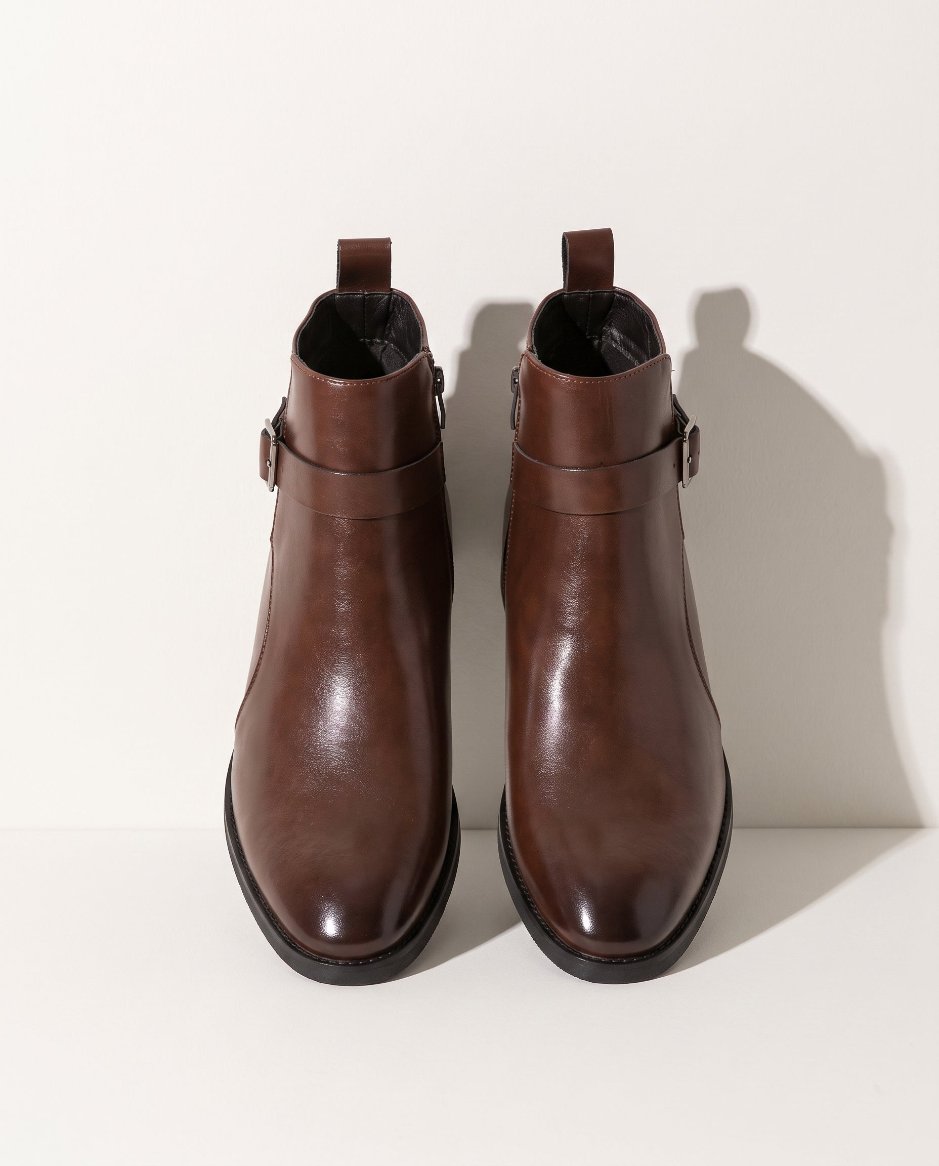 Lavinia | Dressy Black Brown Ankle Chelsea Boots For Women — voorkant