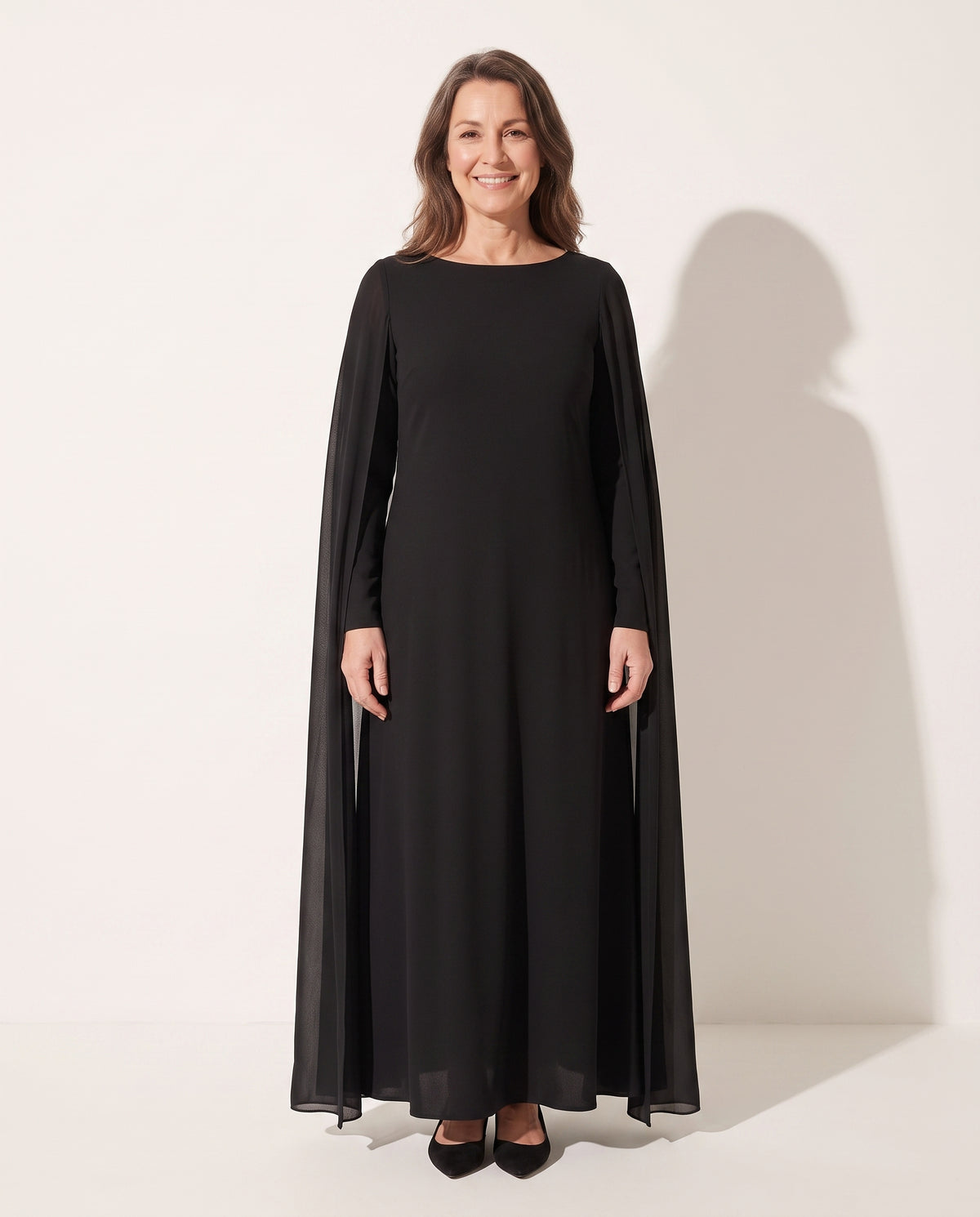 Georgiana | Lace Long Sleeve Maxi Winter Wedding Guest Dress — voorkant