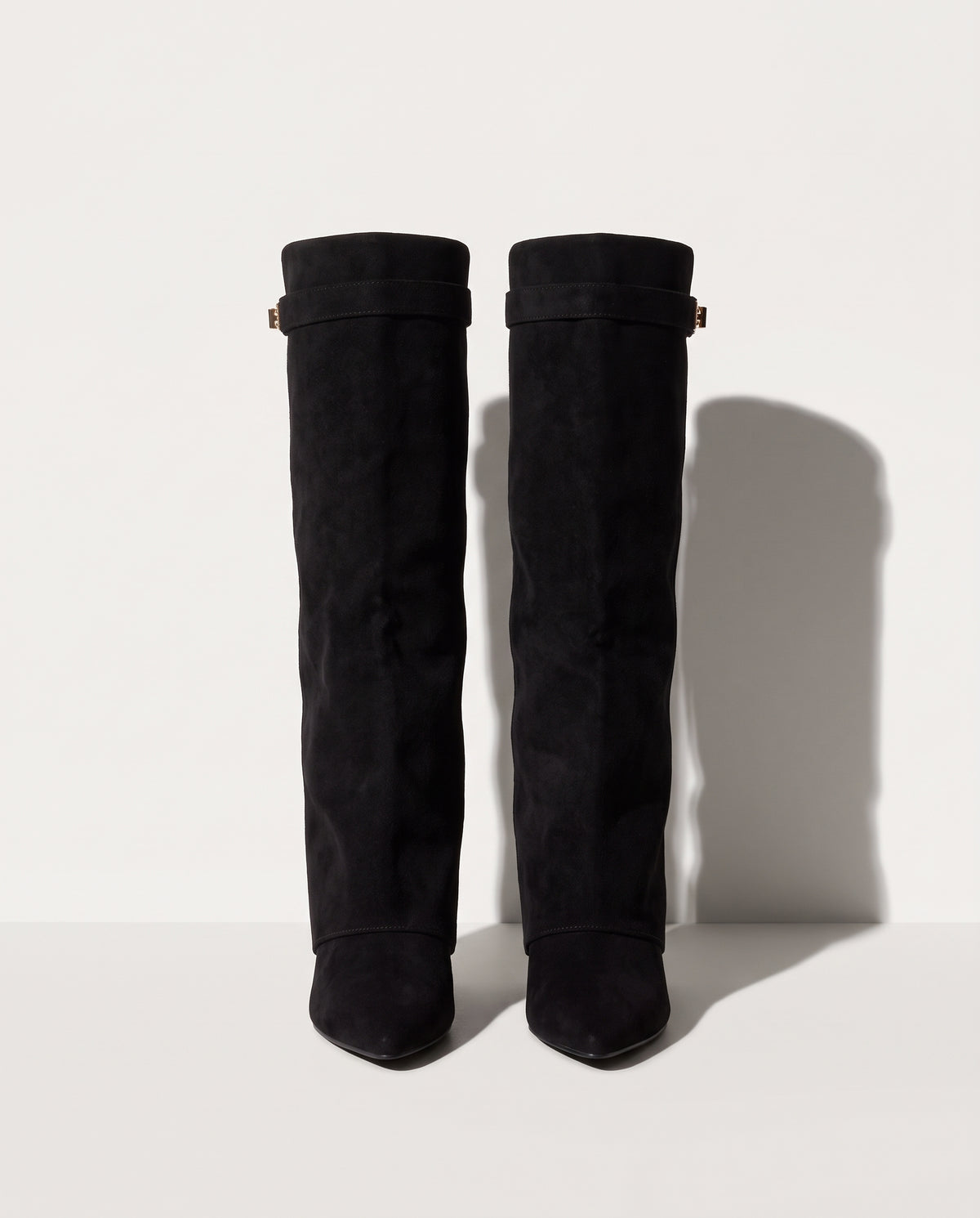 Helena | Black Suede Knee High Heeled Boots With Block Ankle Heel — voorkant