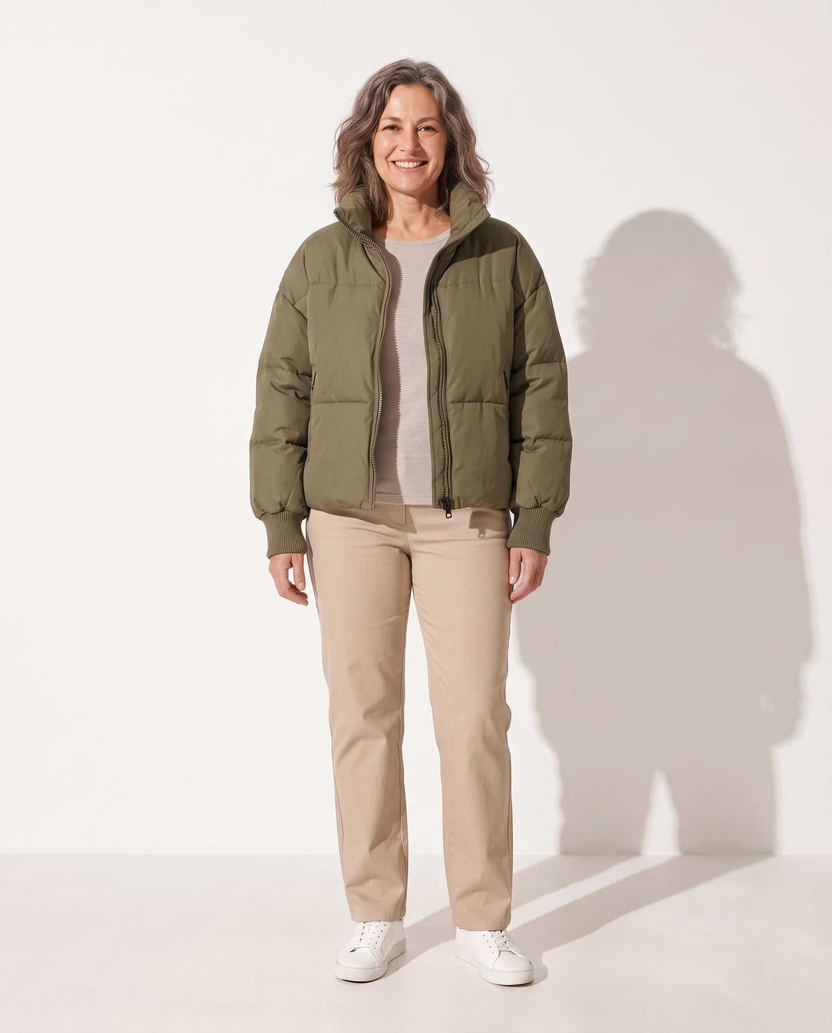 Elodie | Cropped Oversized Puffer Jacket With Hood — voorkant