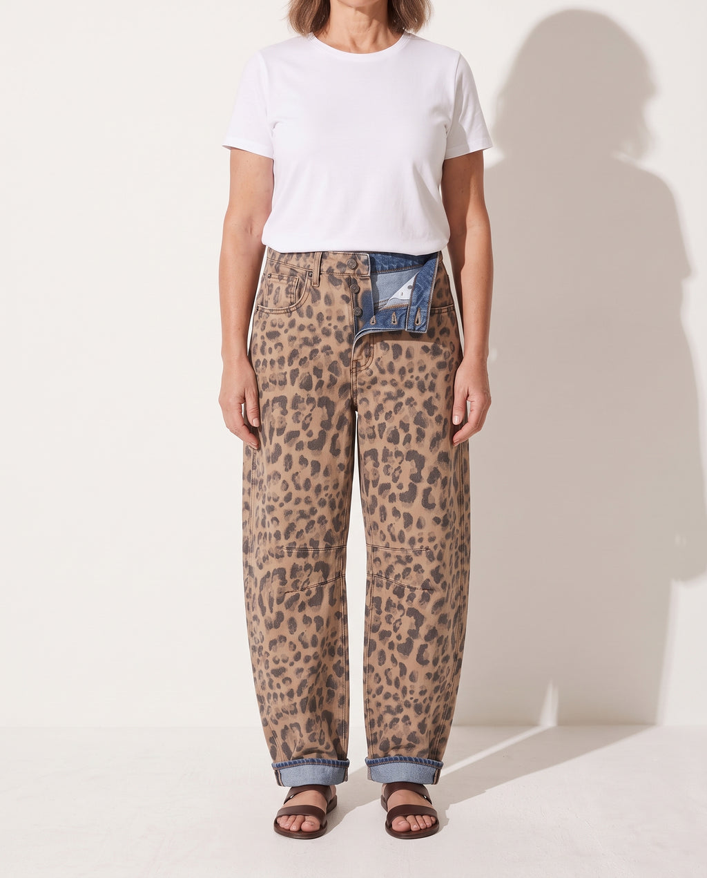 Mathilde | High Waisted Wide Leg Leopard Print Pants — voorkant