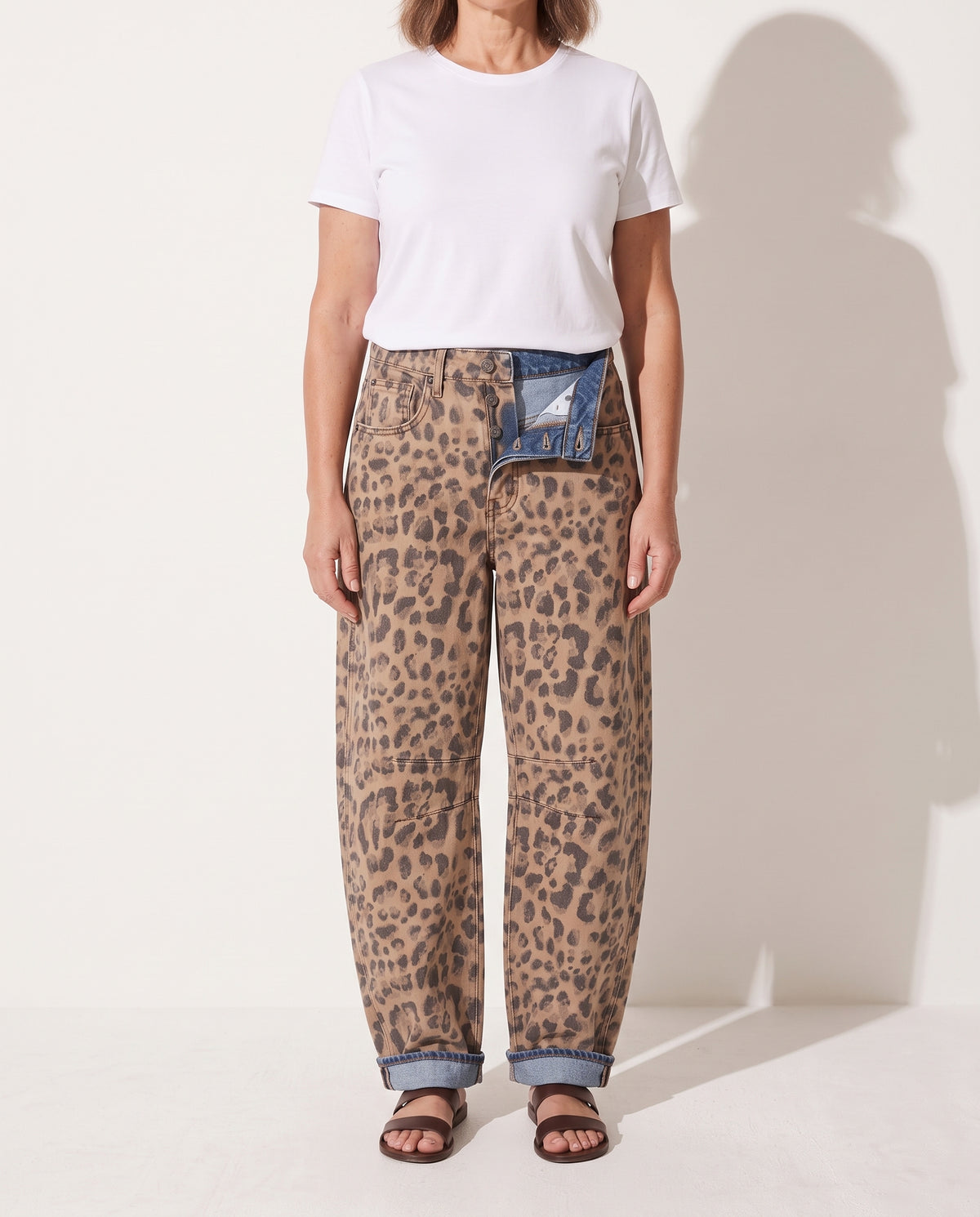 Mathilde | High Waisted Wide Leg Leopard Print Pants — voorkant