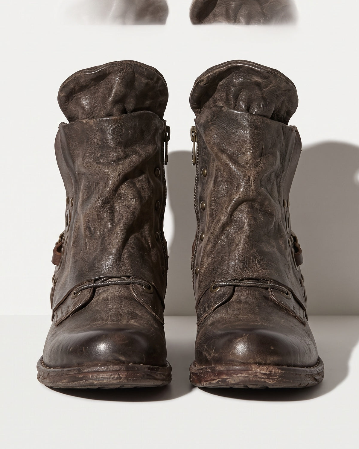 Juliette | Black Leather Chelsea Biker Boots — voorkant