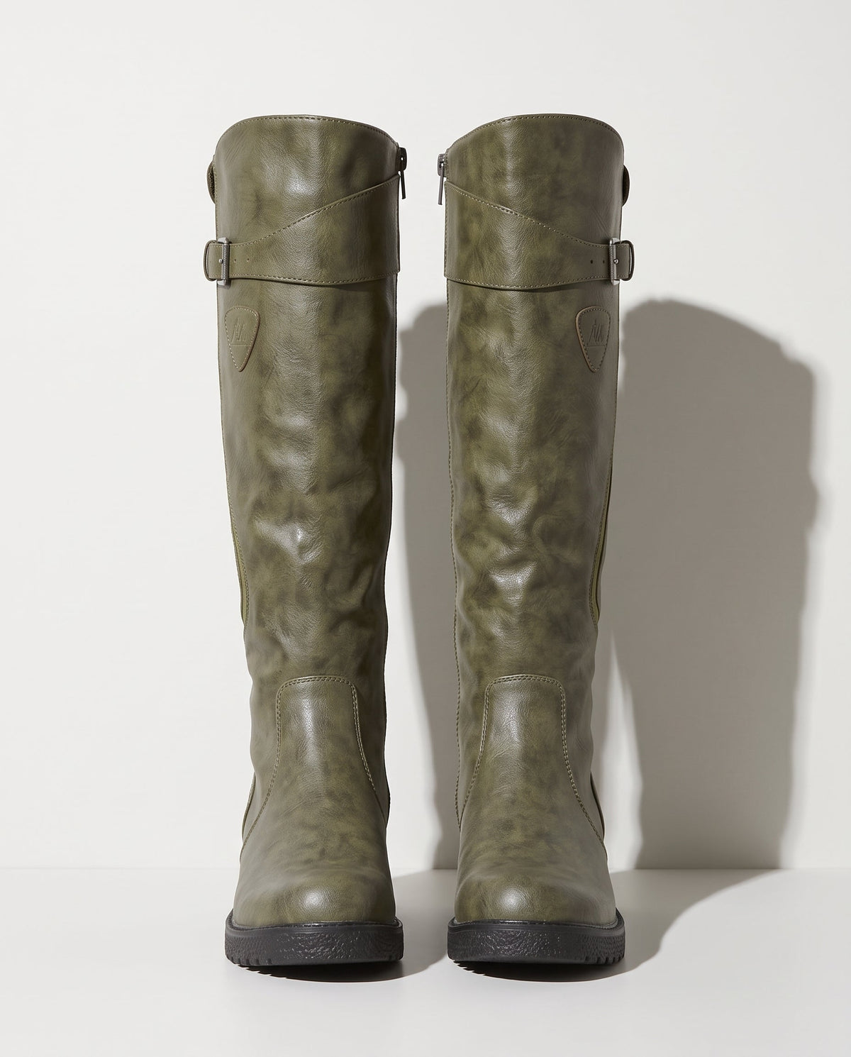 Zelie | Tall Knee High Wide Fit Leather Boots with Buckle — voorkant