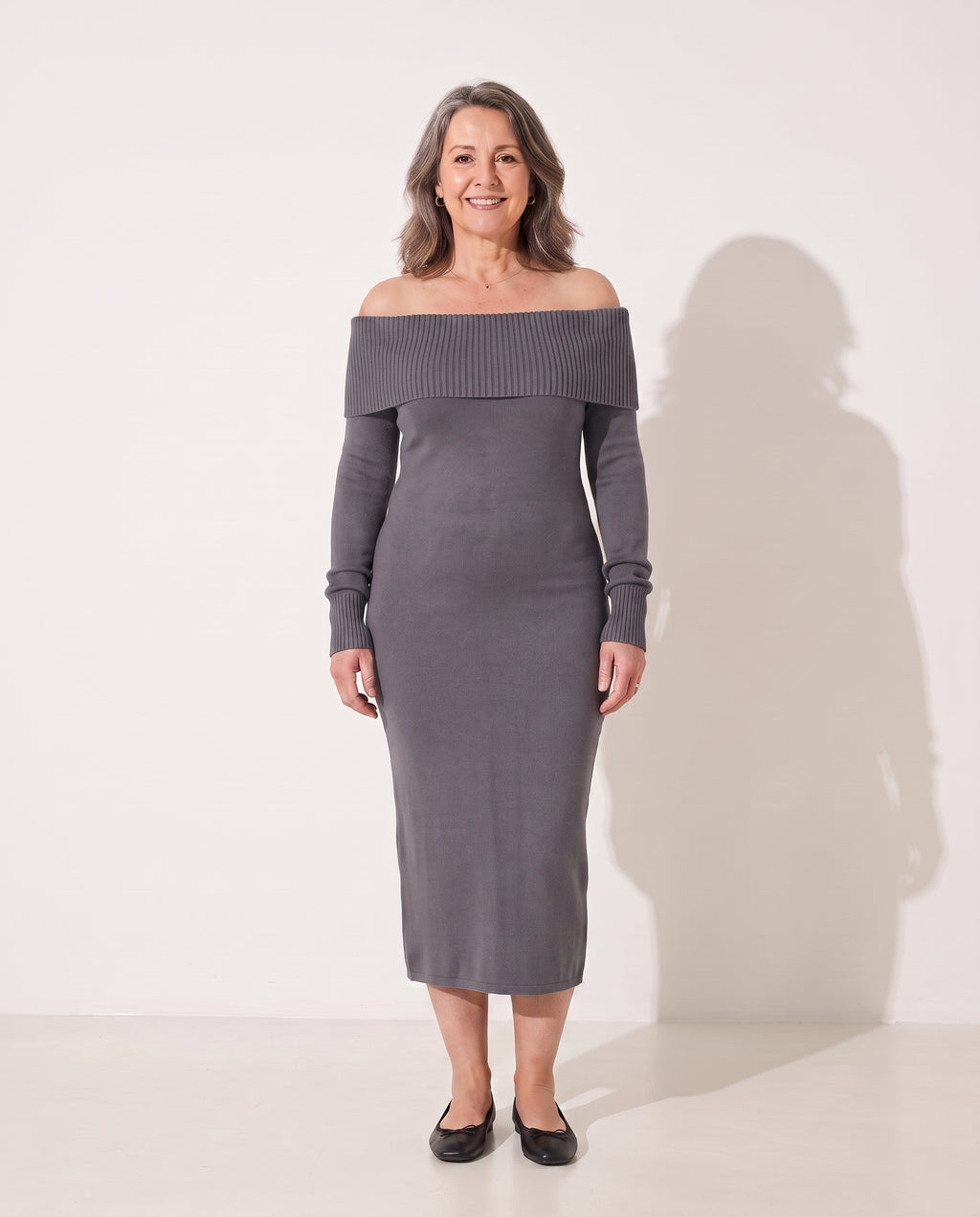 Lavinia | Ribbed Knitted Off Shoulder Maxi Dress — Grey