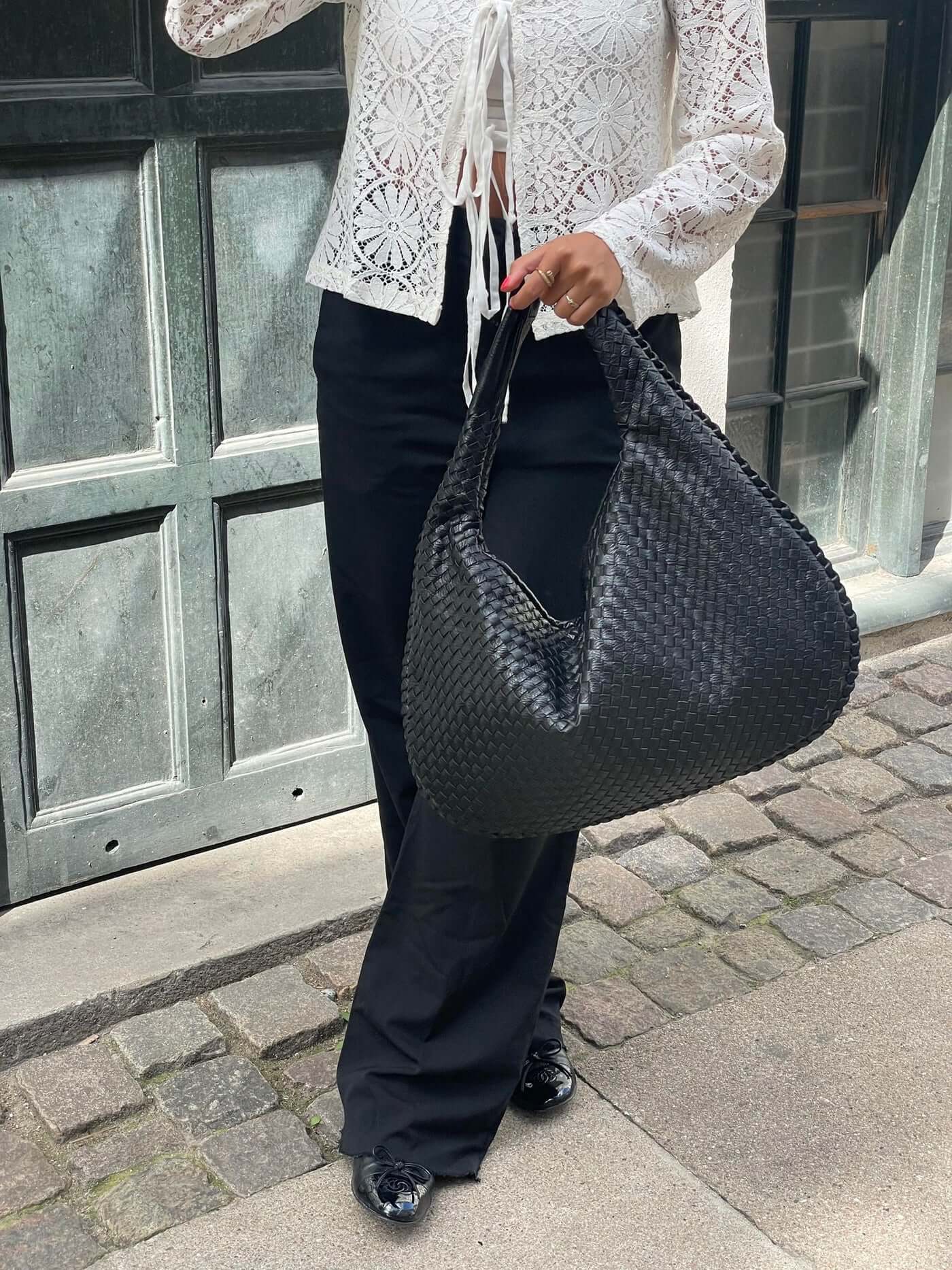 Iliana | Oversized Woven Tote Bag in Handwoven Overalls Style